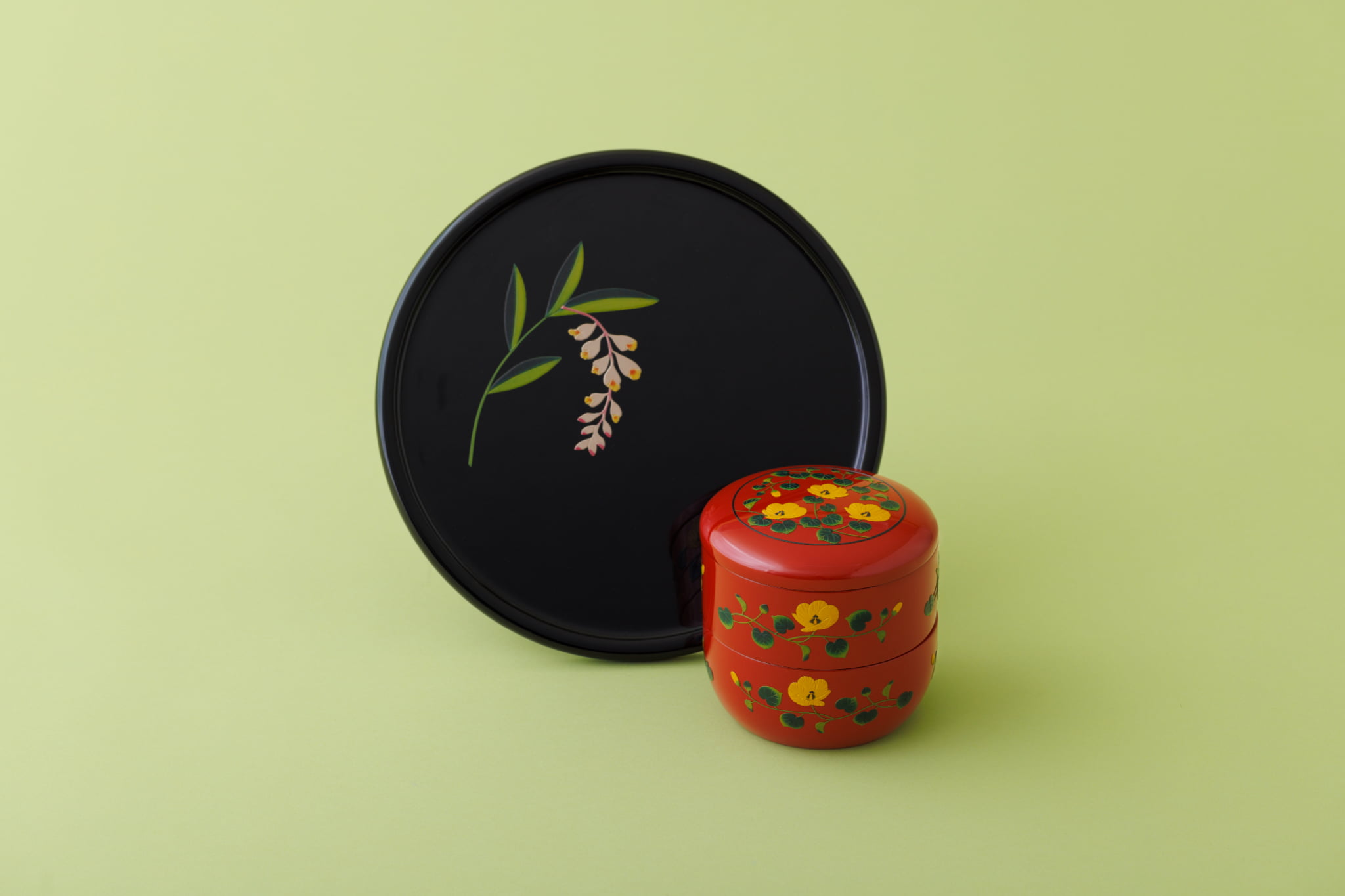 【稀少】琉球漆器　山水堆錦印籠　山水根付 琉球漆器 角萬 蓋付 椀 受け皿 伝統工芸品プレート セット 松竹梅 ゴーヤ